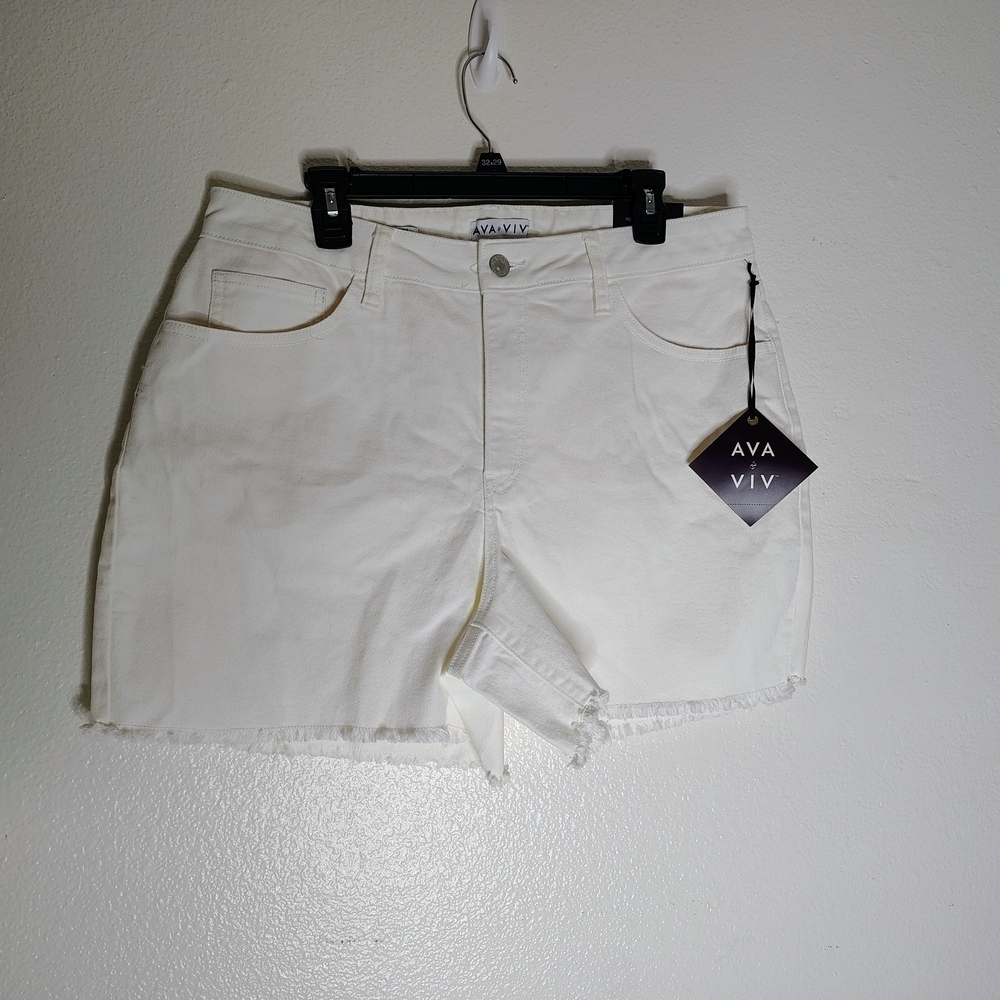 Ava & Viv Women's White High Rise Midi Denim Shorts Sz 16 Slim Fit Stretch